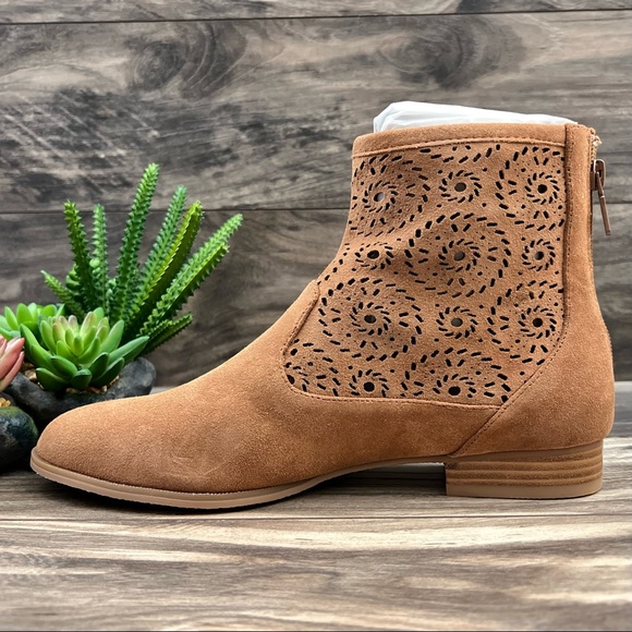 NIB Jack Rogers Ronnie Bootie Laser Cut Luggage Tan Suede - Picture 7 of 14